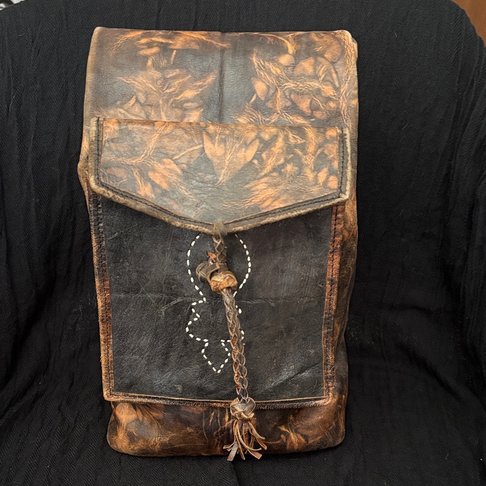 Distressed Brown Leather Backpack - Vintage-Style
